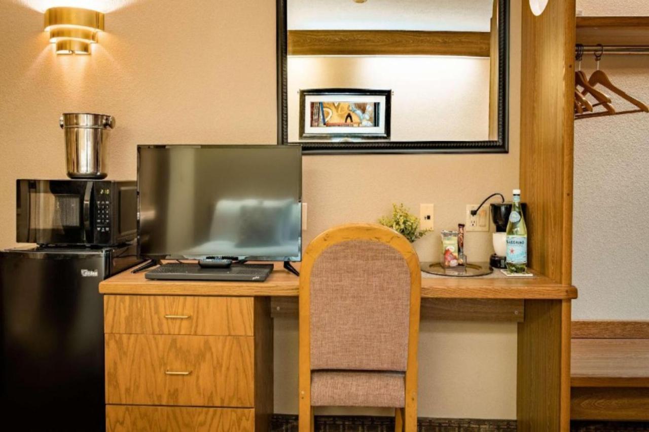 Oyo Hotel Lincoln Airport Ne, Hwy 80 외부 사진